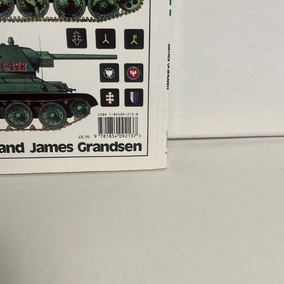 The Eastern Front Armour Camouflage and Markings 1941 to 1945 Paperback - Picture 10 of 11